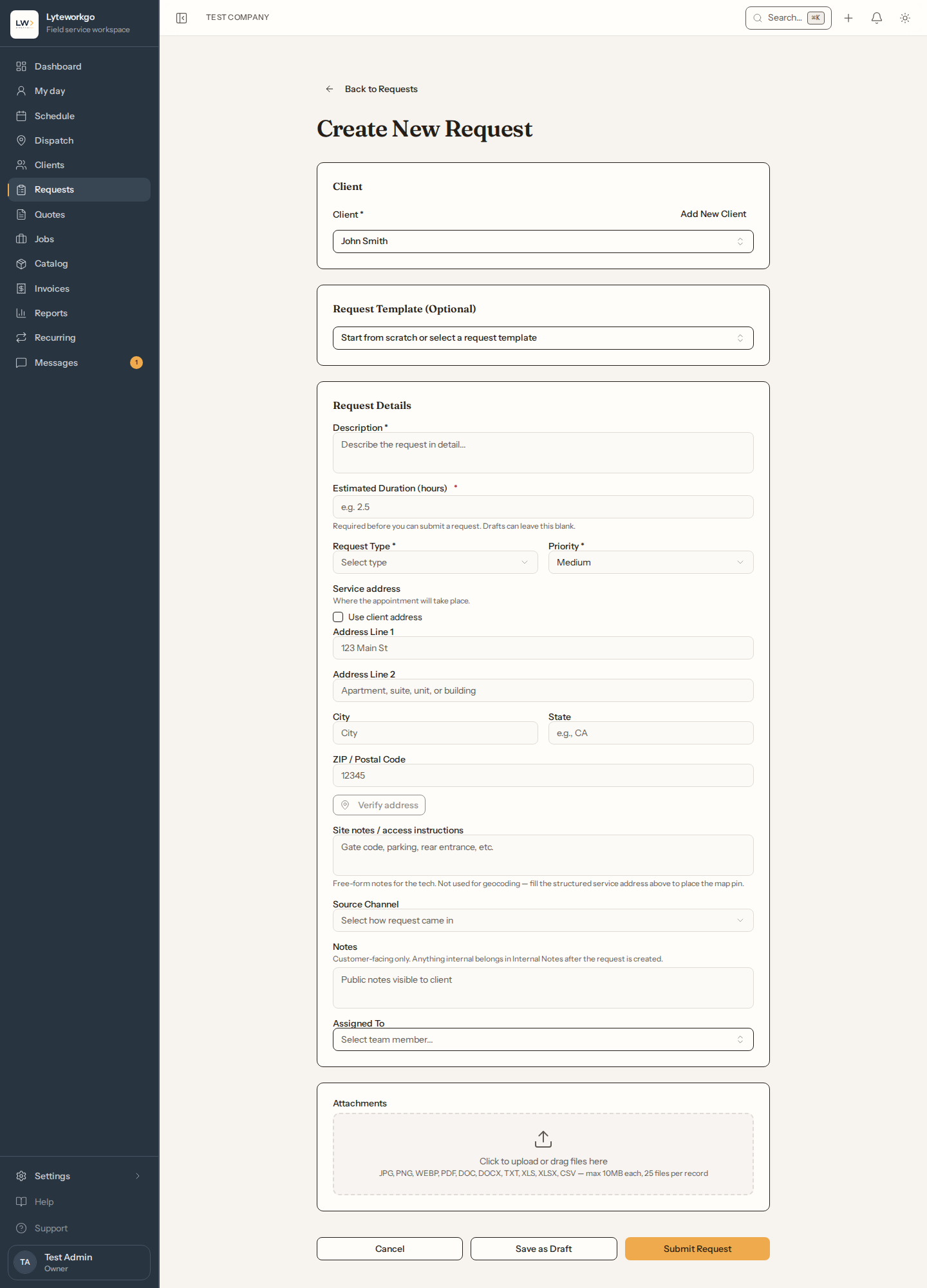 New Request form with client, description, and save actions